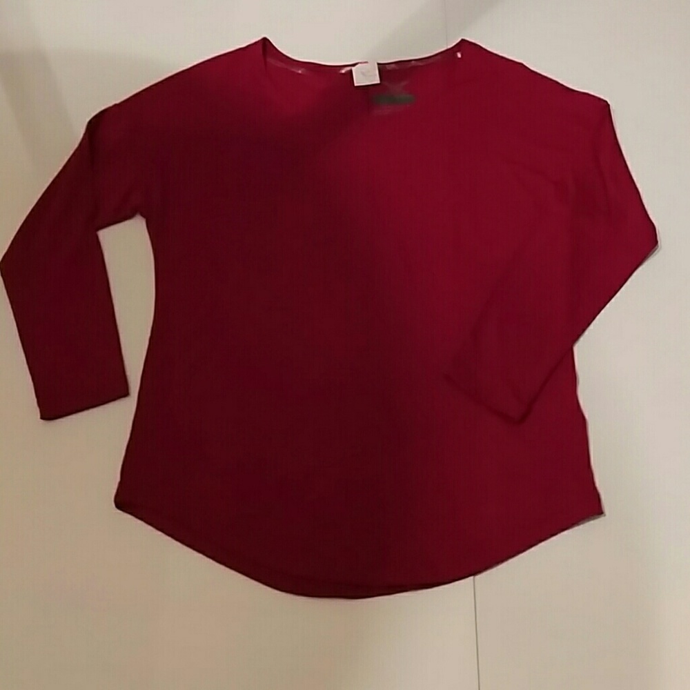 Women's NWT Burgundy 3/4 sleeve shirt, XS